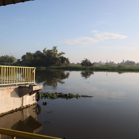 Menam Resort Nakhon Pathom Buitenkant foto