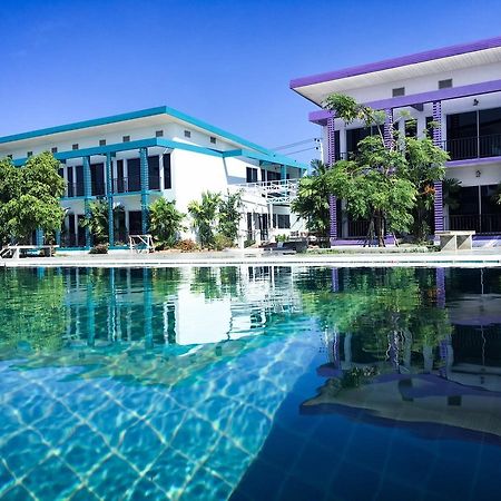 Menam Resort Nakhon Pathom Buitenkant foto