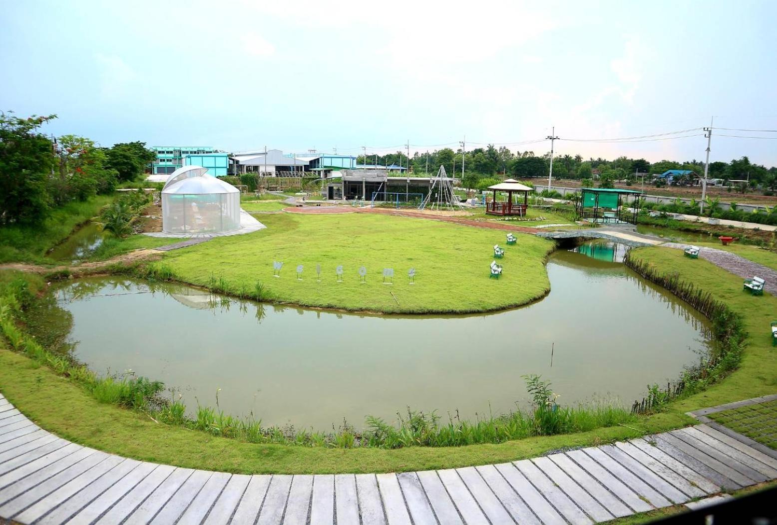 Menam Resort Nakhon Pathom Buitenkant foto