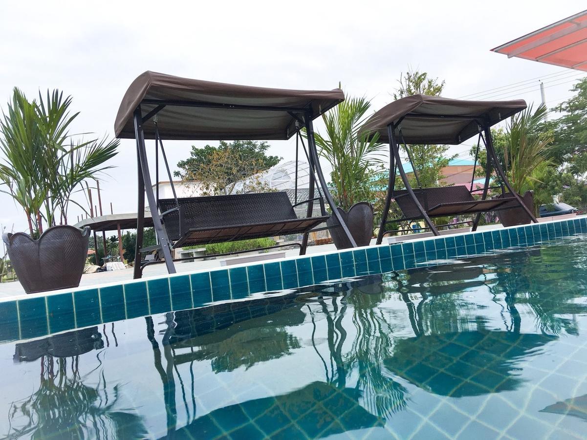 Menam Resort Nakhon Pathom Buitenkant foto