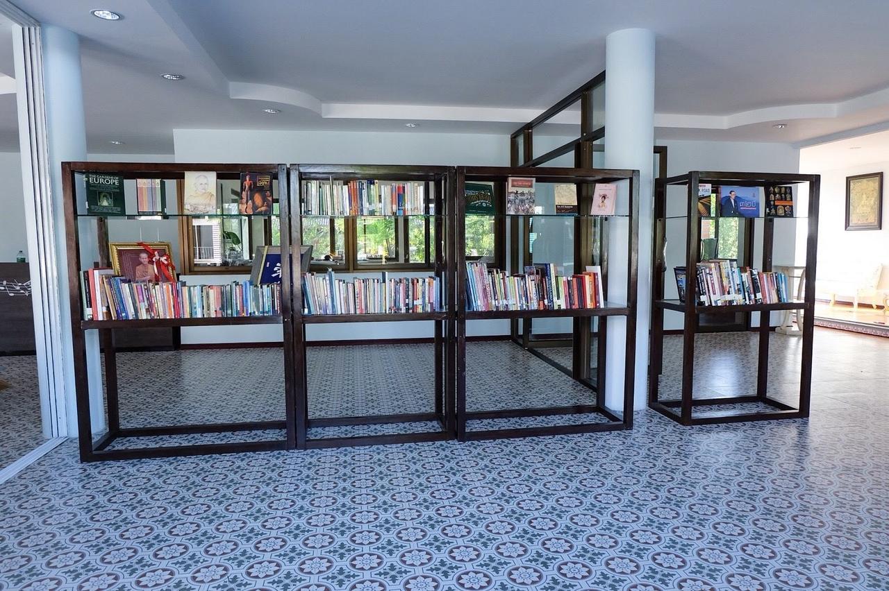 Menam Resort Nakhon Pathom Buitenkant foto