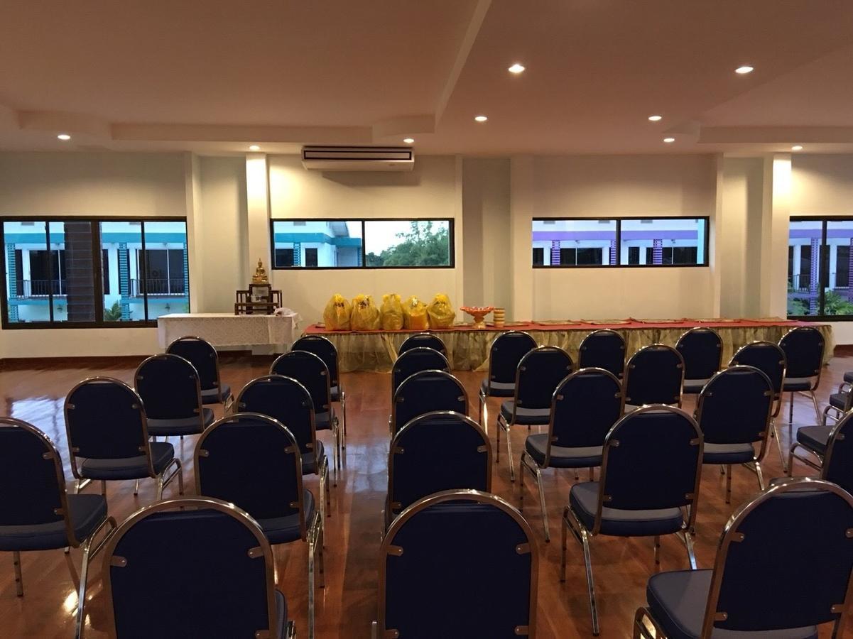 Menam Resort Nakhon Pathom Buitenkant foto